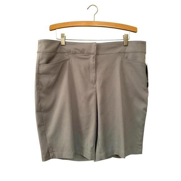 womens PGA Tour Gray Golf Shorts NWT Sz.14 - Picture 1 of 3
